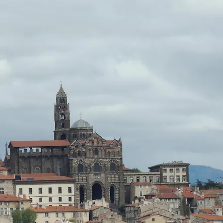 L'espaviot Aux Portes Du Puy En Velay Bed & Breakfast